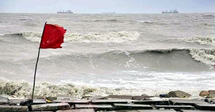 সতর্ক সংকেত বহাল, সাগরে ফের লঘুচাপের আভাস