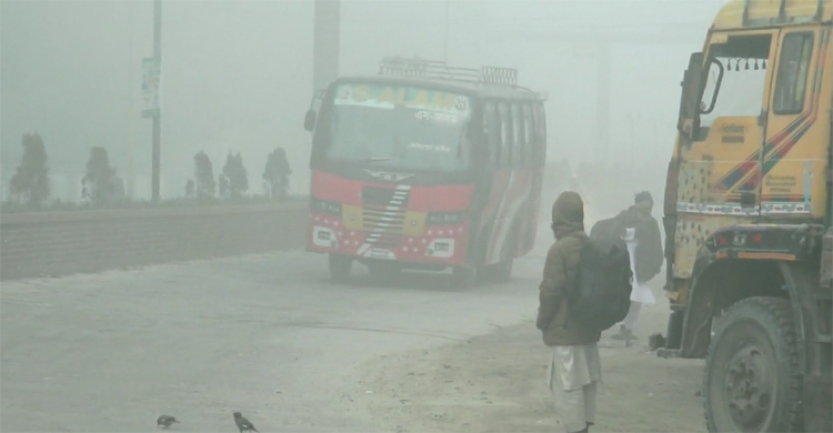 সর্বনিম্ন তাপমাত্রা ৯.৪ ডিগ্রি, শীতে কাঁপছে মানুষ