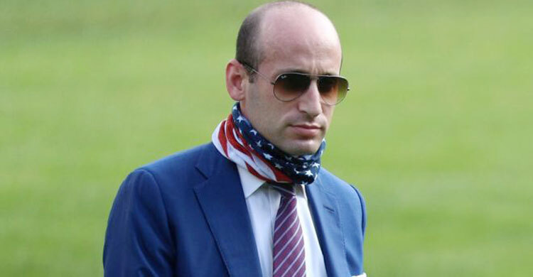 Covid: White House aide tests positive as military leaders quarantine