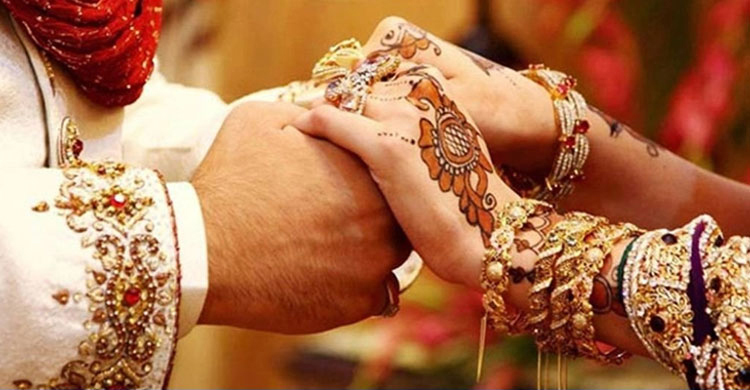 স্ত্রীরা কখন স্বামীর কাছে তালাক চাইতে পারবে?