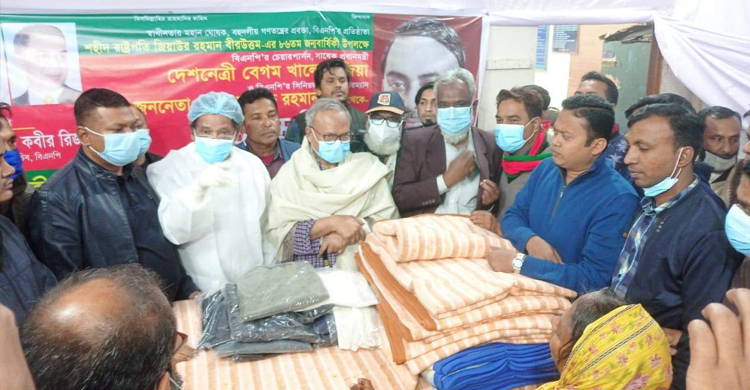 নয়াপল্টনে অসহায়দের শীতবস্ত্র দিলো ড্যাব