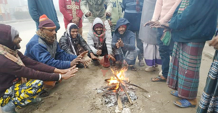 শীতে কাঁপছে চুয়াডাঙ্গা