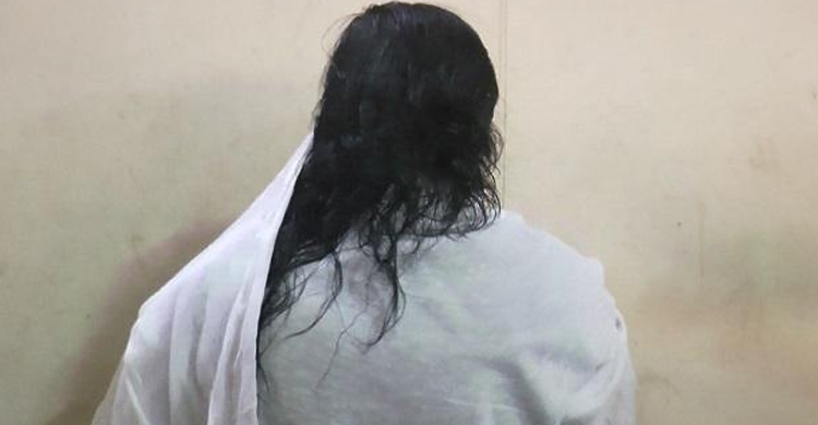 কিশোরী স্ত্রীকে চুল কেটে নির্যাতন, স্বামী আটক