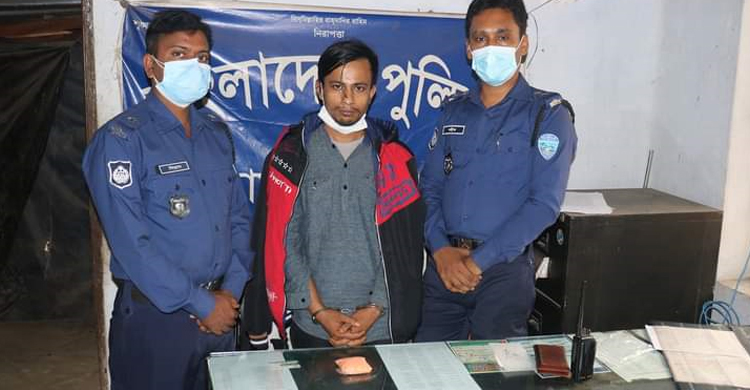 নোয়াখালীতে ইয়াবাসহ ২ মাদক কারবারি আটক
