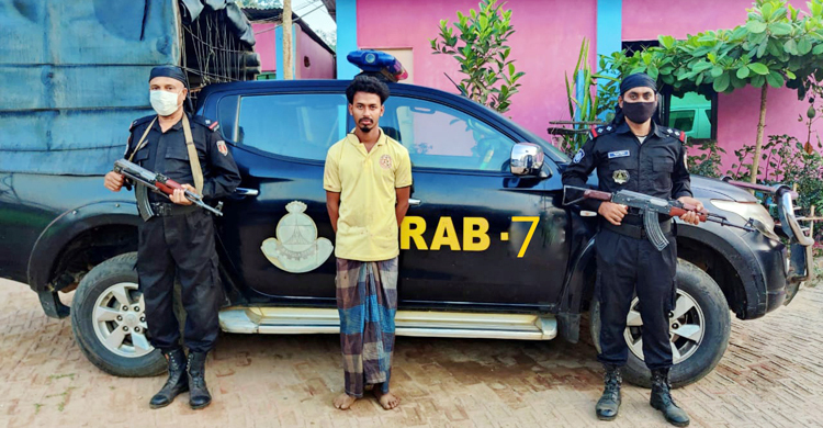 পৌনে ১ কোটি টাকার ইয়াবাসহ যুবক আটক