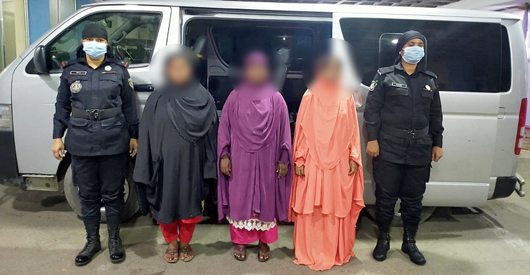 ১৯ হাজার ইয়াবাসহ ৩ নারী কারবারি গ্রেফতার