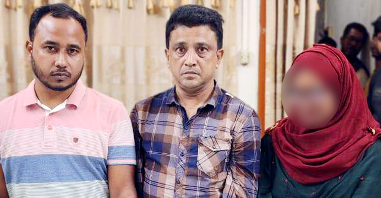 প্রাইভেটকারে ৫ হাজার ইয়াবা, স্বামীসহ কৃষি কর্মকর্তা গ্রেফতার