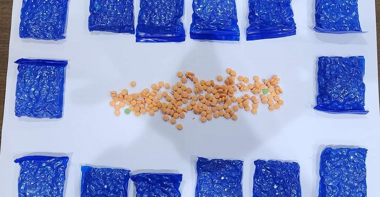 নারায়ণগঞ্জে ইয়াবাসহ দুই কারবারি আটক