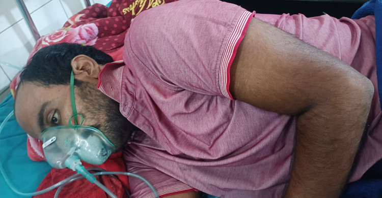 পেটের ভেতরে ইয়াবা নিয়ে পাচারের চেষ্টা, অসুস্থ হয়ে ঢামেকে যুবক