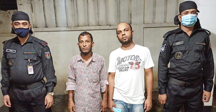 রাজধানীতে স্কুল ও শপিং ব্যাগে কোটি টাকার ইয়াবাসহ গ্রেফতার ২