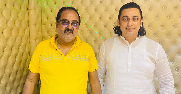 জুমার নামাজ শেষে তারা