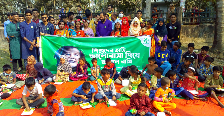 ভালোবাসার উৎসবে শতাধিক শিশু