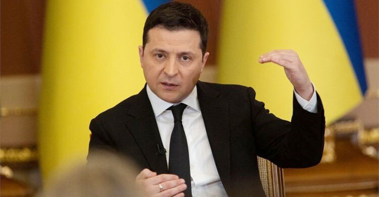Zelensky vows victory as 100 days of war pass in Ukraine