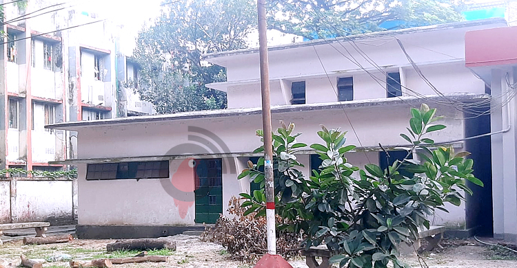 ঢাকা কলেজের জিমনেশিয়াম এখন কর্মচারীদের আবাসস্থল