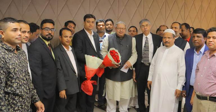 দেশের উন্নয়নে প্রবাসে দক্ষ শ্রমিকের বিকল্প নেই