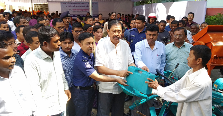 ‘পার্বত্য এলাকার কোনো বাড়ি আলোবিহীন থাকবে না’