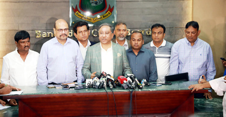 বিপিএলে কোচ নির্ধারণ এবং দল নির্বাচন করবে স্পন্সররা!