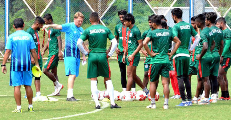 ভারতের মোকাবিলায় কতটা প্রস্তুত বাংলাদেশ!