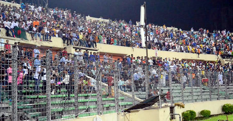 শেষ গোলটায় মন খারাপ দর্শকদের