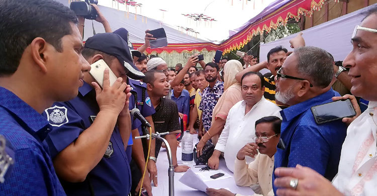 আ.লীগের সংবাদ সম্মেলনে ম্যাজিস্ট্রেটের হানা