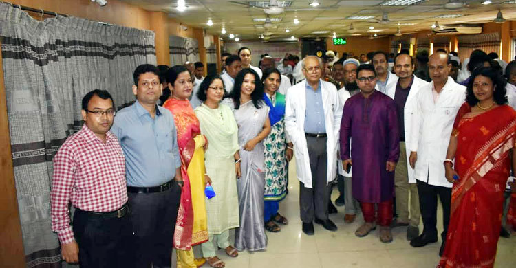 বিএসএমএমইউতে দুর্গাপূজা পুনর্মিলনী