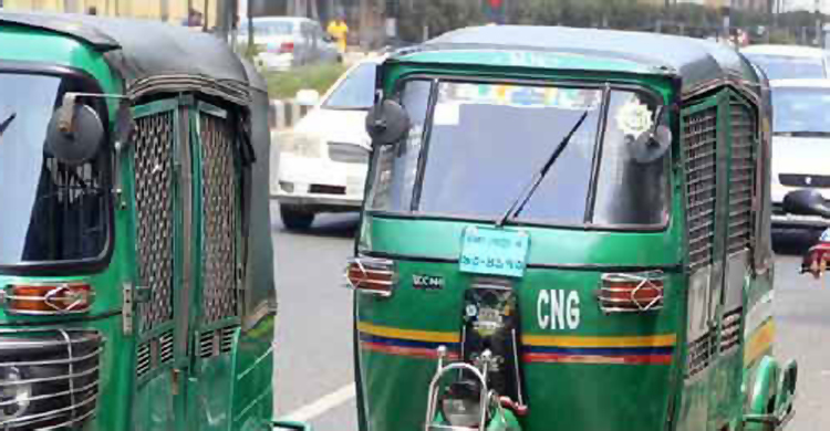 ধর্মঘটে সিএনজি ভাড়া অস্বাভাবিক