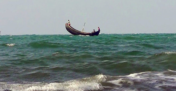 বঙ্গোপসাগরে ট্রলার ডুবে ৩ জনের মৃত্যু, নিখোঁজ ৯