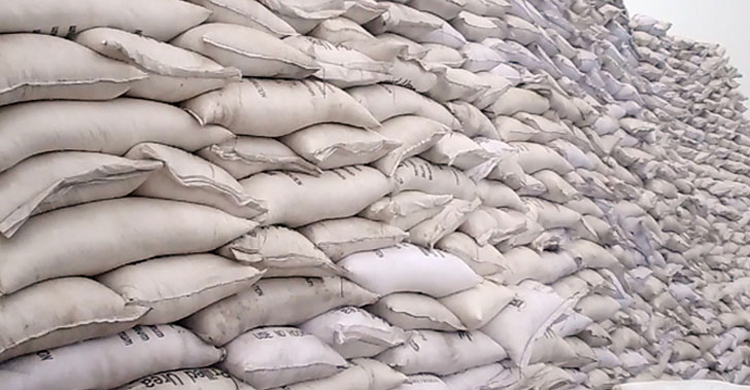 ৫ বছরেও শেষ হয়নি ২৩ কোটি টাকার সার গায়েব মামলা