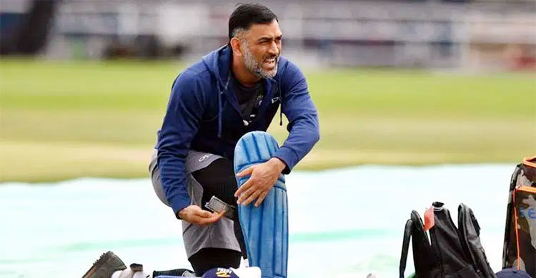 ধোনি না থাকায় রাঁচি টেস্ট নিয়ে বড় বিপদে আয়োজকরা!