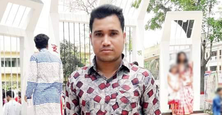 ছাত্রলীগ নেতার বাড়িতে অভিযান, শতাধিক অস্ত্র-গুলি উদ্ধার