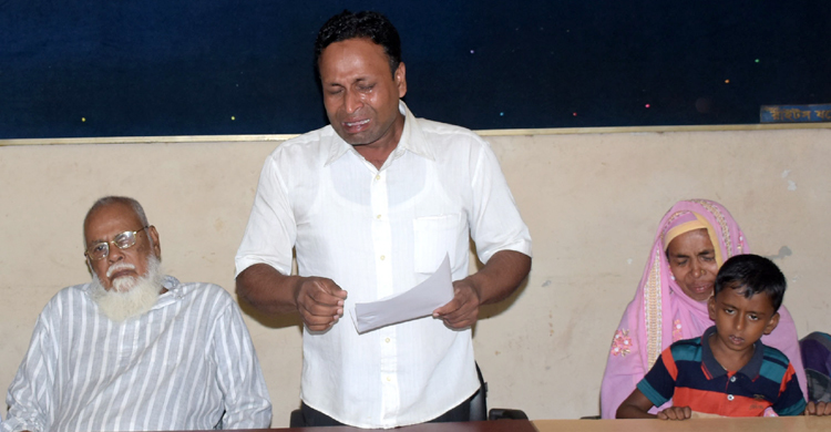 সাড়ে ৮ লাখ টাকা দিয়েও চাকরি হয়নি, কাঁদলেন প্রার্থী