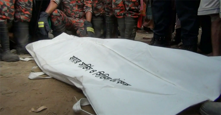 ড্রাম কাটতে গিয়ে বিষাক্ত গ্যাসে শ্রমিকের মৃত্যু