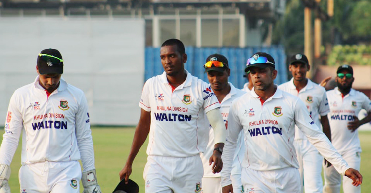 খুলনার কাছে পাত্তাই পেল না চ্যাম্পিয়ন রাজশাহী