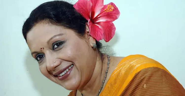 কবরীর সিনেমায় কলকাতার নায়িকা, শুরু হচ্ছে শুটিং
