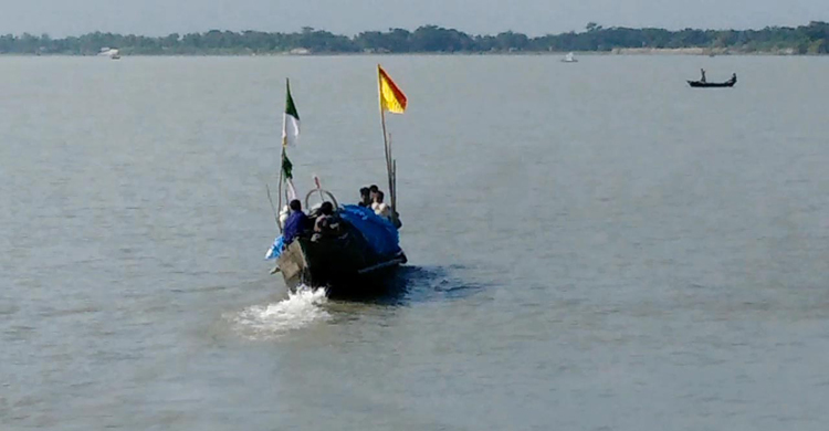 লক্ষ্মীপুরে ২২ দিনে ৯০ জেলে আটক, ৩৫ লাখ টাকার জাল ধ্বংস