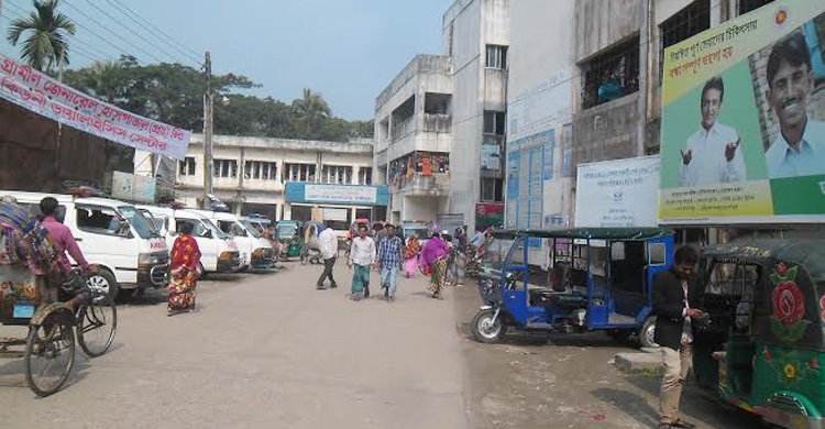 লক্ষ্মীপুরে কিশোরীকে দলবেঁধে ধর্ষণ, আটক ৩