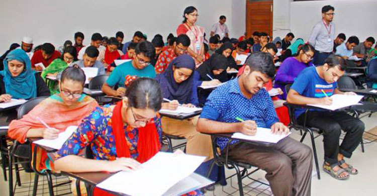 এমবিবিএস ভর্তি পরীক্ষায় অনুপস্থিত সাড়ে তিন হাজার