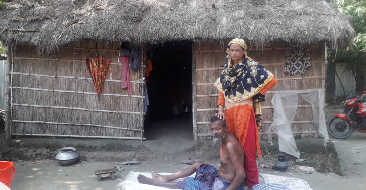 টাকা দিয়েও দুর্যোগ সহনশীল ঘর পাননি মেরিনা বেগম