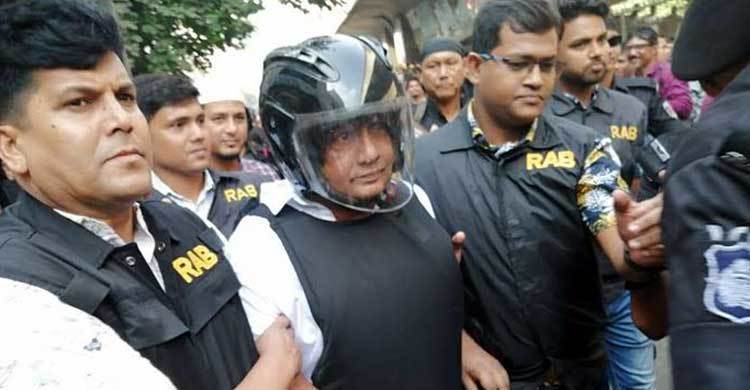 গ্রেফতার কাউন্সিলর মঞ্জুর বিরুদ্ধে র‌্যাবের দুই মামলা