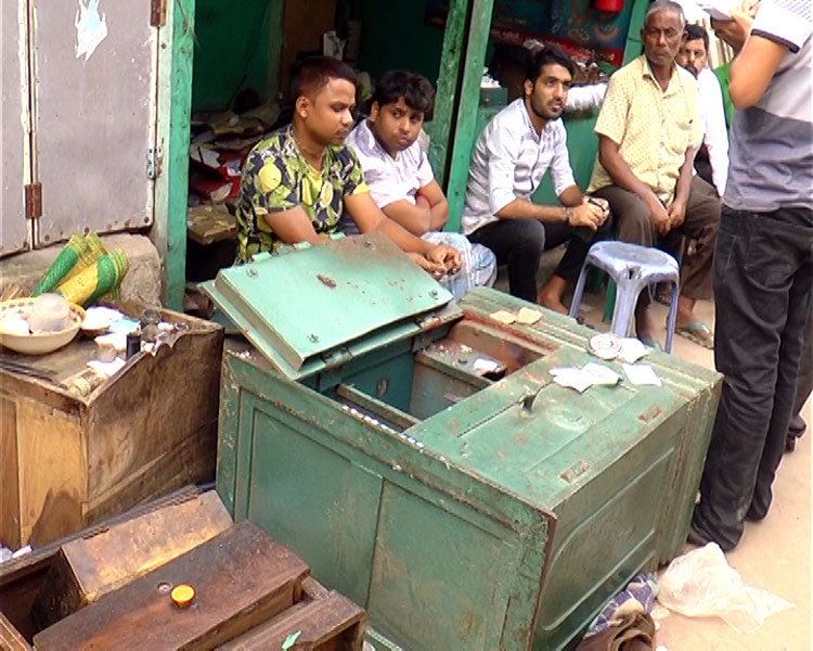 Narsingdi-Dakati-Pic-(1)