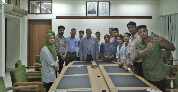 স্বাস্থ্যমন্ত্রীর সঙ্গে আন্দোলনকারী নার্স নেতাদের সাক্ষাৎ