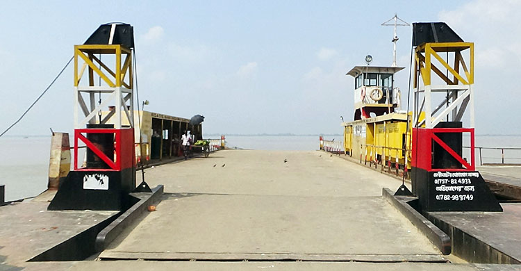 RAJBARI-JOUKURA-FARI-STOP-(