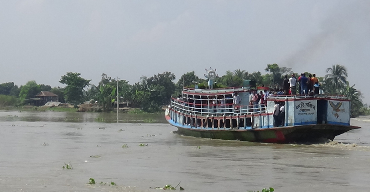 ৬ দিন পর দৌলতদিয়া-পাটুরিয়ায় লঞ্চ চলাচল শুরু