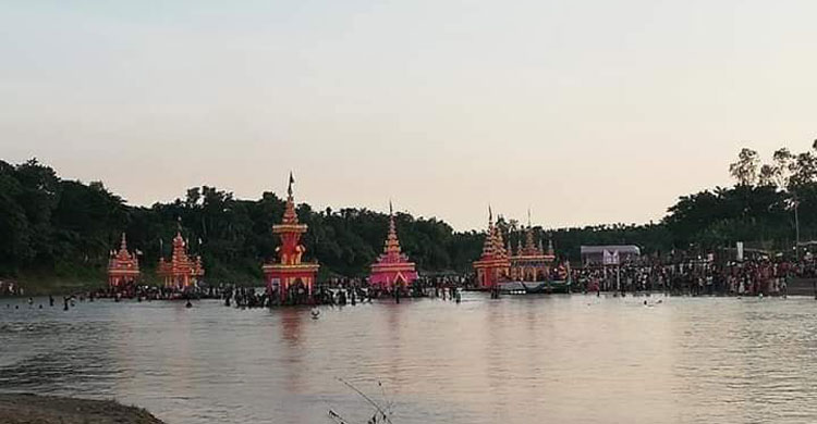 Ramu-Jahaj-Vasano-Utsab-(4)