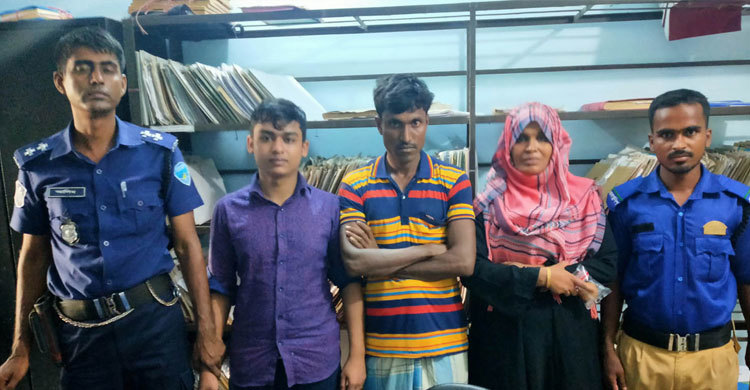 ভোটার হতে এসে আটক তিন রোহিঙ্গা