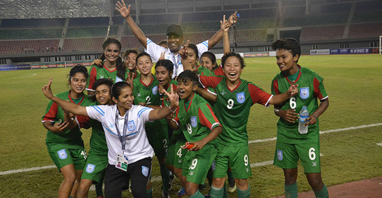 এসএ গেমস ফুটবলে খেলা হচ্ছে না সাবিনা-কৃষ্ণা-মারিয়াদের