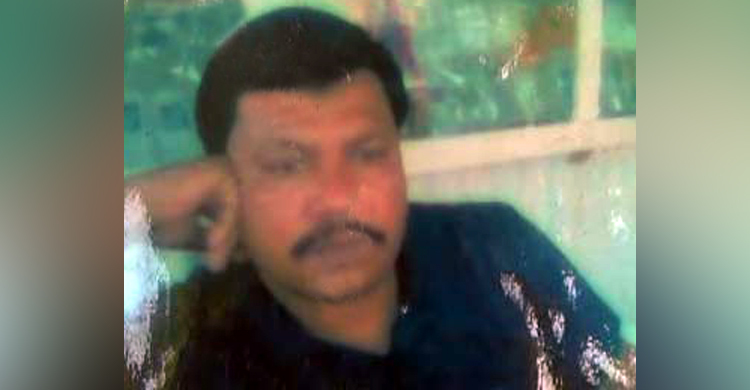 শোয়ার ঘরে ঝুলছে বিএনপি নেতার লাশ