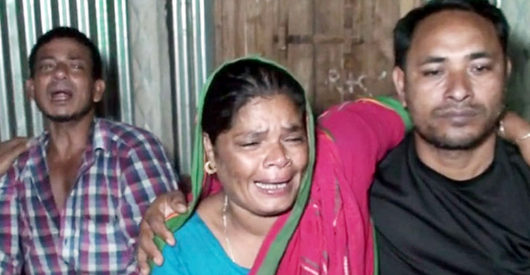 টাঙ্গাইলে ঘরে ঢুকে অন্তঃসত্ত্বা মা ও শিশুকন্যাকে গলা কেটে হত্যা