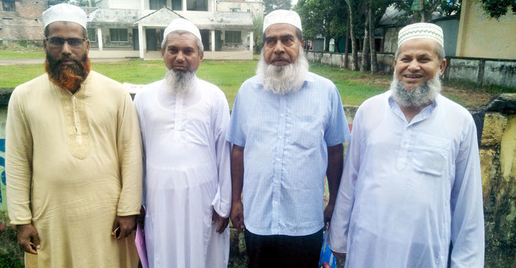 ১০ জনের হজের টাকা মেরে দিলেন মোয়াল্লেম