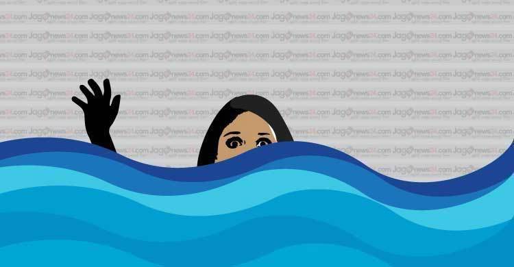 ভাইকে বাঁচাতে গিয়ে ডুবে গেল বোনও